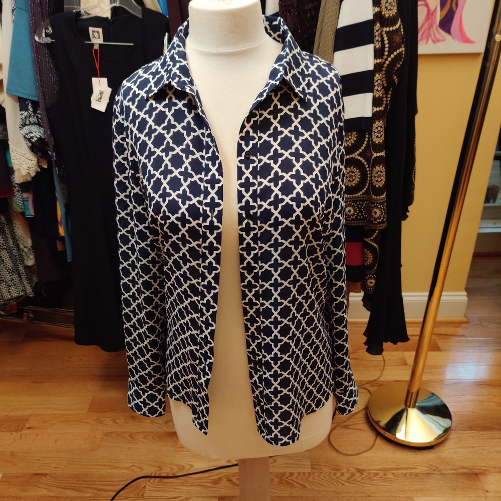 Button down blouse - Picture 3 of 4